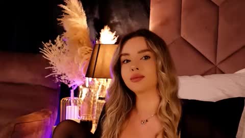 KatJolie online show from 10-07-25, 05:54