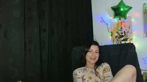 Snapshot of katlopez19 chatting on 11-24-25, 11:37 katalina online show from 11-24-25, 11:37