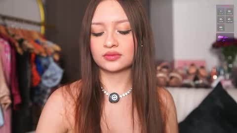 K A T L Y N  online show from 01-07-26, 06:32