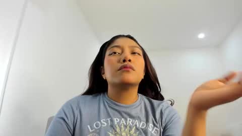 Follow me on instagram and twitter as correaktnees online show from 10-10-25, 06:45