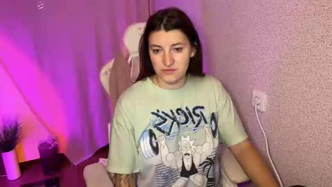 Snapshot of katrin_kristal chatting on 10-26-25, 03:07 naked in pvt show 100 tk online show from 10-26-25, 03:07