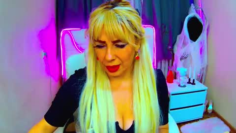 katrinacharm online show from 10-10-25, 12:59