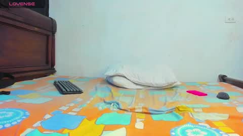 Marce online show from 02-17-25, 03:53