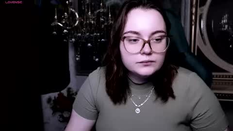 Katrin online show from 09-26-25, 04:33
