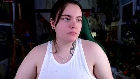 Snapshot of katrinclub chatting on 11-16-25, 04:56 Katrin online show from 11-16-25, 04:56