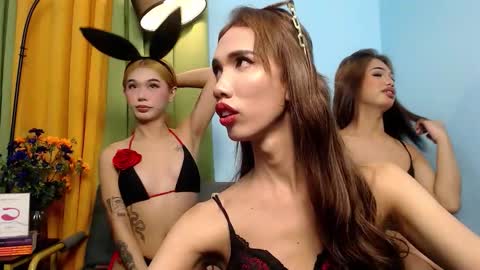 katrinetrixie online show from 10-28-25, 12:14