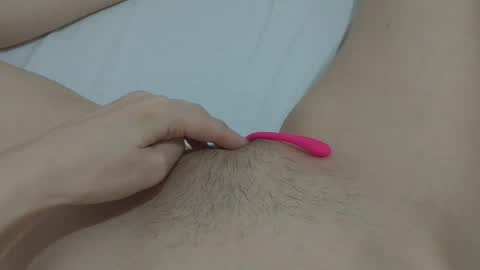 Snapshot of katrinna_arinna chatting on 01-11-25, 06:35 katrina dont forget to give me thumbs up online show from 01-11-25, 06:35