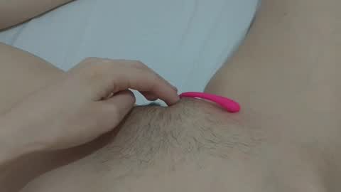 Snapshot of katrinna_arinna chatting on 01-14-25, 11:37 katrina dont forget to give me thumbs up online show from 01-14-25, 11:37