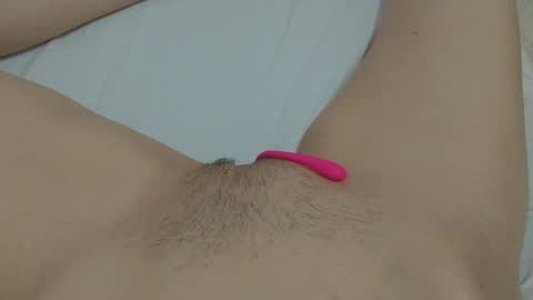 Snapshot of katrinna_arinna chatting on 01-24-25, 03:24 katrina dont forget to give me thumbs up online show from 01-24-25, 03:24