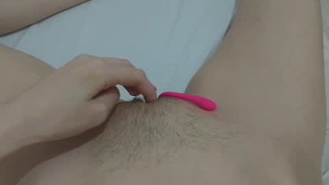 Snapshot of katrinna_arinna chatting on 01-25-25, 12:27 katrina dont forget to give me thumbs up online show from 01-25-25, 12:27