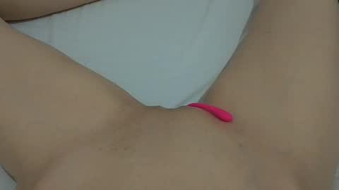 Snapshot of katrinna_arinna chatting on 02-14-25, 07:12 katrina dont forget to give me thumbs up online show from 02-14-25, 07:12