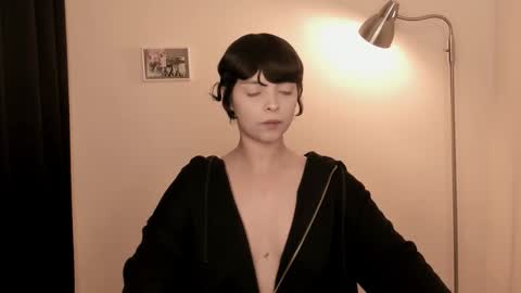 Snapshot of katsurotaro chatting on 11-15-25, 09:11 katsuro online show from 11-15-25, 09:11