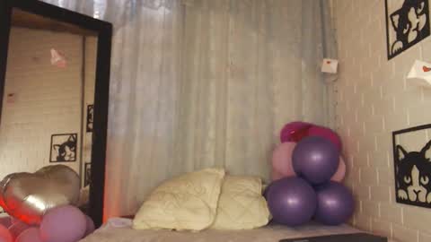 Snapshot of kattia_23 chatting on 02-14-25, 08:48 kattia online show from 02-14-25, 08:48