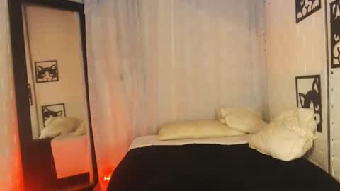 Snapshot of kattia_23 chatting on 03-11-25, 12:22 kattia online show from 03-11-25, 12:22