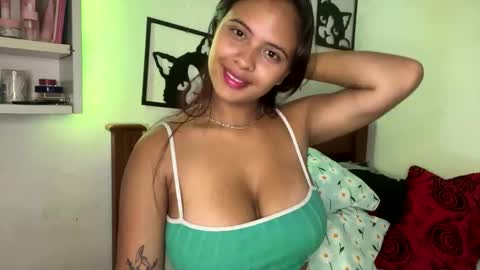Snapshot of kattia_23 chatting on 09-25-25, 04:16 kattia online show from 09-25-25, 04:16