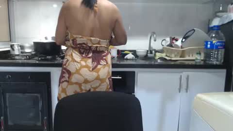 KattleyaGrey online show from 12-15-25, 08:24