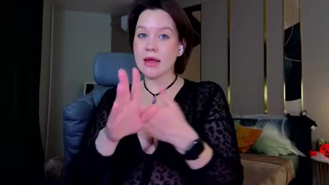 Goddess Katy            VACATION  online show from 10-26-25, 01:11