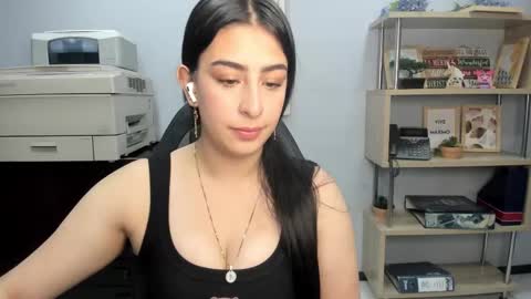 katty_love01 online show from 09-10-25, 03:45