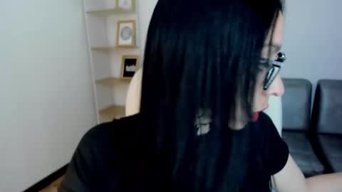 Snapshot of katty_mouth chatting on 10-14-25, 08:31 Katty online show from 10-14-25, 08:31