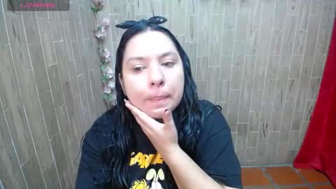 Katy online show from 11-18-25, 01:00