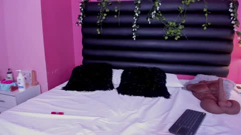 katy_contreras online show from 01-18-25, 02:12