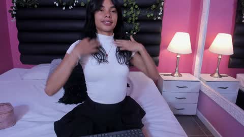 katy_contreras online show from 02-02-25, 10:57
