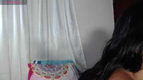 Snapshot of katy_lone123 chatting on 10-13-25, 01:00 katy_lone123 online show from 10-13-25, 01:00