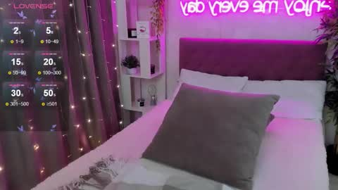 Kate online show from 11-16-25, 05:13