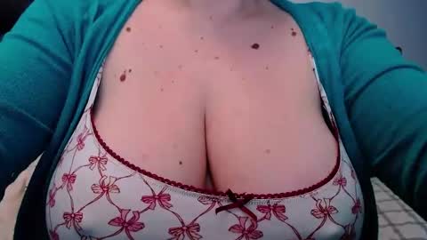 Katy online show from 03-09-25, 06:28