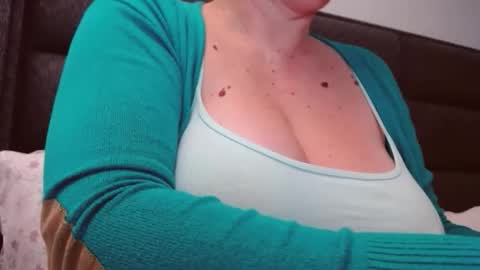 Katy online show from 10-21-25, 05:08