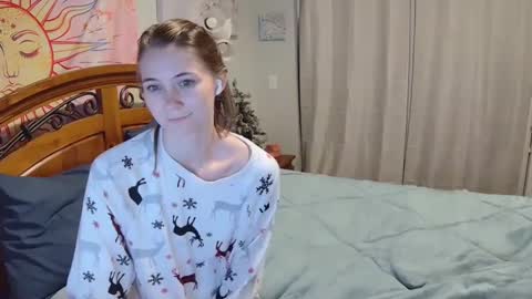 Snapshot of katynowhere chatting on 12-03-24, 01:41 Katy online show from 12-03-24, 01:41