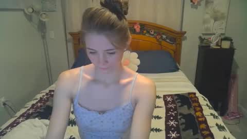 Snapshot of katynowhere chatting on 01-18-25, 01:19 Katy online show from 01-18-25, 01:19