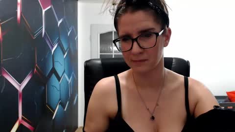 KayaLips online show from 12-11-24, 09:45