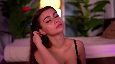 kaylabray online show from 10-22-25, 03:29