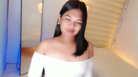 Y O U R        F U T U R E       K A Y L E E  online show from 02-10-25, 05:03