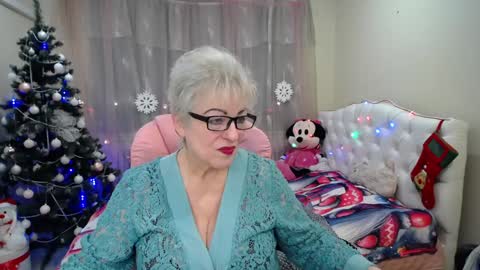 kaylesmoll online show from 01-15-25, 07:23