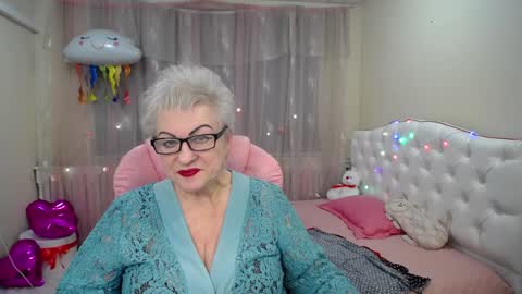 kaylesmoll online show from 01-24-25, 09:47