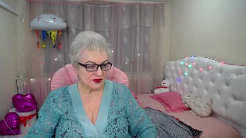 kaylesmoll online show from 01-25-25, 12:59