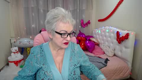 kaylesmoll online show from 02-03-25, 01:41