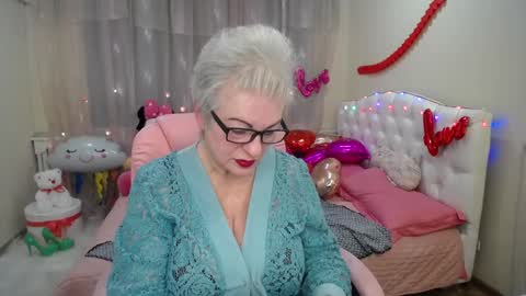 kaylesmoll online show from 02-05-25, 08:14