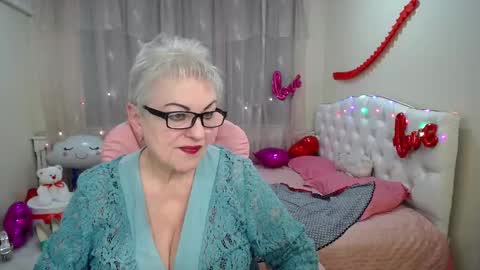kaylesmoll online show from 02-26-25, 10:42
