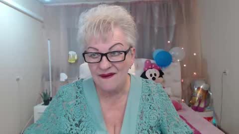 kaylesmoll online show from 09-25-25, 06:44