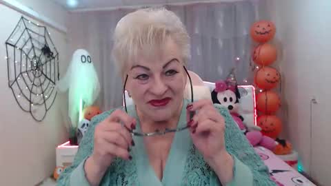 kaylesmoll online show from 10-11-25, 06:39