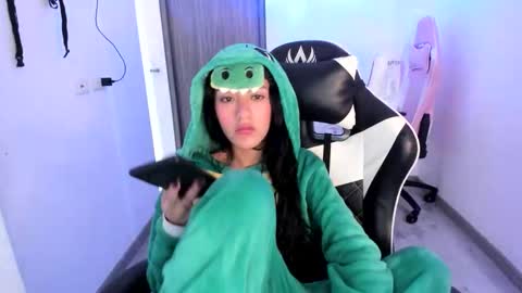 kaylie online show from 11-19-25, 11:21