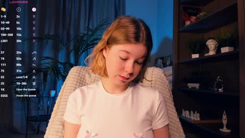 Hi Im Arina 3 online show from 09-22-25, 09:39