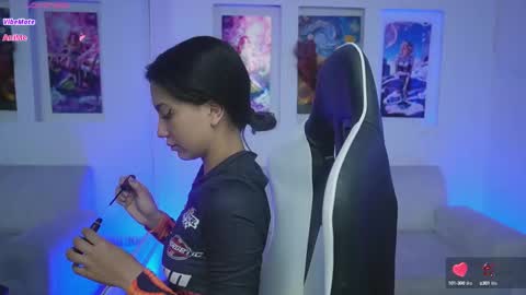 Kayra online show from 10-18-25, 11:33