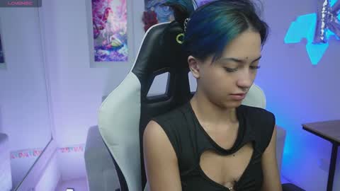 Kayra online show from 10-21-25, 12:28