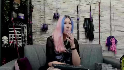 Miss Kazia online show from 11-12-25, 06:08