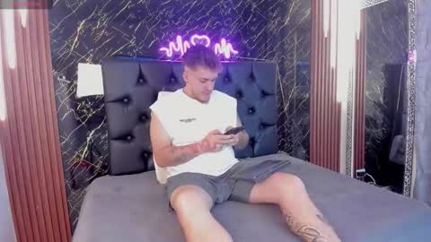 Keane online show from 11-10-25, 12:59