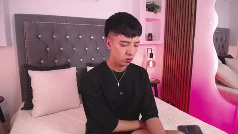 Snapshot of keen_nico chatting on 02-27-26, 01:00 nico online show from 02-27-26, 01:00